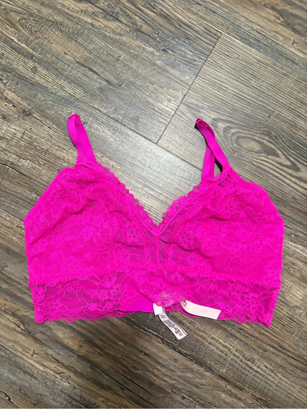 Victoria Secret Women’s Bra $15.00 Size Large